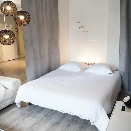 Le Celestay Apartment